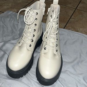New Beige platform, lace-up boots from Forever21!
